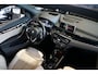 BMW X1 XDrive20i High Executive PANO | TREKHAAK | H&K | LEDER