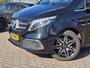 Mercedes-Benz V-klasse 300d 4-MATIC Extra Lang DC Avantgarde | LED | ACC | Leder | Stoelverwarming | Burmester | App-connect | Trekhaak | LMV 19" | 360 Camera | Lane Assist | Schuifdeuren elektrisch |