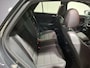 Volkswagen T-Roc 1.5 TSI Sport Business R Schuif / kantel dak, Navigatie, Stoel verwarming.