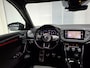Volkswagen T-Roc 1.5 TSI Sport Business R Schuif / kantel dak, Navigatie, Stoel verwarming.