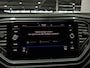 Volkswagen T-Roc 1.5 TSI Sport Business R Schuif / kantel dak, Navigatie, Stoel verwarming.