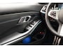 BMW 3-Serie Touring 330e M Sport Shadow [ Panorama Laserlicht HiFi Drive-assist prof. Camera ]