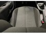 Peugeot 208 Style | Dashboard en deurpanelen in kunststof met carboneffect | Ecoled koplampen | Elektrisch verstelbare en verwarmbare buitenspiegels