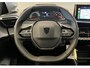 Peugeot 208 Style | Dashboard en deurpanelen in kunststof met carboneffect | Ecoled koplampen | Elektrisch verstelbare en verwarmbare buitenspiegels