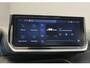 Peugeot 208 Style | Dashboard en deurpanelen in kunststof met carboneffect | Ecoled koplampen | Elektrisch verstelbare en verwarmbare buitenspiegels