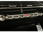 Peugeot 208 Style | Dashboard en deurpanelen in kunststof met carboneffect | Ecoled koplampen | Elektrisch verstelbare en verwarmbare buitenspiegels