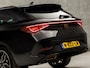 CUPRA Leon Sportstourer 1.4 e-Hybrid VZ 245Pk Automaat (APPLE CARPLAY, GROOT NAVI, DIGITAL COCKPIT, CAMERA, LEDER, SPORTSTOELEN, STUUR/STOELVERWARMING, ADAPTIVE CRUISE, KEYLESS, ZWART HEMEL, NIEUWSTAAT)