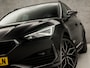 CUPRA Leon Sportstourer 1.4 e-Hybrid VZ 245Pk Automaat (APPLE CARPLAY, GROOT NAVI, DIGITAL COCKPIT, CAMERA, LEDER, SPORTSTOELEN, STUUR/STOELVERWARMING, ADAPTIVE CRUISE, KEYLESS, ZWART HEMEL, NIEUWSTAAT)