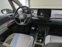 Volkswagen ID.3 First Plus 58 kWh Navigatie Apple Carplay/Android Auto Camera Parkeersensoren Adaptive Cruise Control Full LED Matrix Stoel- en stuurverwarming Lichtmetalen velgen Climate Control