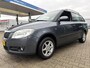 Skoda Fabia Combi 1.4-16V Tour, climatronic, cruisecontrol, trekhaak, nette auto afkomstig van de 2e eigenaar all season banden, nieuwe APK !!