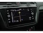 Volkswagen Tiguan 1.5 TSI 150pk DSG R-Line Black Style Trekhaak Stoelverwarming Matrix Led Virtual Cockpit Navigatie