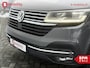 Volkswagen Transporter 2.0 TDI 150PK! L2H1 30 DC Bulli Automaat Trekhaak | Achteruitrijcamera | Apple CarPlay | Adaptive Cruise Control | Digitaal Dashboard | Glasslook