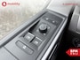 Volkswagen Transporter 2.0 TDI 150PK! L2H1 30 DC Bulli Automaat Trekhaak | Achteruitrijcamera | Apple CarPlay | Adaptive Cruise Control | Digitaal Dashboard | Glasslook