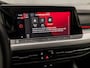 Volkswagen Golf 1.0 TSI Sport (APPLE CARPLAY, GROOT NAVI, SFEERVERLICHTING, KEYLESS, PARKEERSENSOREN, SPORTSTOELEN, LM VELGEN, GETINT GLAS, NIEUWSTAAT)