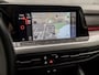 Volkswagen Golf 1.0 TSI Sport (APPLE CARPLAY, GROOT NAVI, SFEERVERLICHTING, KEYLESS, PARKEERSENSOREN, SPORTSTOELEN, LM VELGEN, GETINT GLAS, NIEUWSTAAT)