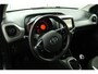 Toyota Aygo 1.0 VVT-i x-play | Airco | Achteruitrijcamera | Bluetooth | Centrale vergrendeling |