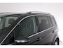 Volkswagen Touran 1.4 TSI Highline, 7-Persoons, Trekhaak, Bluetooth, Navigatie