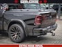 Dodge Ram COBRA EDITION | All-In Prijs | Limited Night High Output 540HP 706Nm | Massage + Full Option | De Meest Luxe en Volle Pick-Up in zijn Klasse | Cobra pakket tegen meerprijs! | Comfortabele Dubbele Cabine met Royale 5 Zitplaatsen | BPM vrij | Nu Leverbaar uit Voorraad | Voorraad Nr 2335 - 5153 |