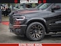 Dodge Ram COBRA EDITION | All-In Prijs | Limited Night High Output 540HP 706Nm | Massage + Full Option | De Meest Luxe en Volle Pick-Up in zijn Klasse | Cobra pakket tegen meerprijs! | Comfortabele Dubbele Cabine met Royale 5 Zitplaatsen | BPM vrij | Nu Leverbaar uit Voorraad | Voorraad Nr 2335 - 5153 |