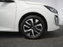 Peugeot 208 Style | Dashboard en deurpanelen in kunststof met carboneffect | Ecoled koplampen | Elektrisch verstelbare en verwarmbare buitenspiegels