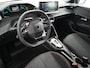 Peugeot 208 Style | Dashboard en deurpanelen in kunststof met carboneffect | Ecoled koplampen | Elektrisch verstelbare en verwarmbare buitenspiegels