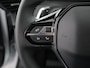 Peugeot 208 Style | Dashboard en deurpanelen in kunststof met carboneffect | Ecoled koplampen | Elektrisch verstelbare en verwarmbare buitenspiegels