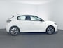 Peugeot 208 Style | Dashboard en deurpanelen in kunststof met carboneffect | Ecoled koplampen | Elektrisch verstelbare en verwarmbare buitenspiegels