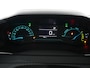Peugeot 208 Style | Dashboard en deurpanelen in kunststof met carboneffect | Ecoled koplampen | Elektrisch verstelbare en verwarmbare buitenspiegels