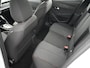 Peugeot 208 Style | Dashboard en deurpanelen in kunststof met carboneffect | Ecoled koplampen | Elektrisch verstelbare en verwarmbare buitenspiegels