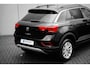 Volkswagen T-Roc Life Edition Inclusief €2000,- inruilvoordeel | 'App-Connect' draadloze smartphone integratie | 'App-Connect' smartphone integratie | Afstandscontrolesysteem (Front Assist)