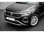 Volkswagen T-Roc Life Edition Inclusief €2000,- inruilvoordeel | 'App-Connect' draadloze smartphone integratie | 'App-Connect' smartphone integratie | Afstandscontrolesysteem (Front Assist)