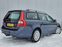 Volvo V70 2.5T 5-Cilinder /Stoelverwarming/LeerCruise/Trekhaak!