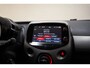 Toyota Aygo 1.0 VVT-i x-play [ Airco Achteruitrijcamera Led]
