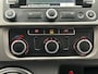 Volkswagen Transporter 2.0 TDI L2H1 DC Comfortline Automaat Navigatie Trekhaak Cruise Control Glasslook Bearlock beveiliging