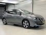 Nissan Leaf e+ N-Connecta 62 kWh / Eerste Eigenaar / Dealer Onderhouden / 385 KM WLTP / Navigatie / Stoel- en Stuurverwarming / 360 Graden Camera / Cruise Control / Climate Control /