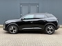 Peugeot 2008 Hybrid 145 GT / Nieuw, veel voordeel / tot 8 jaar Garantie / Elektr. schuifdak en bestuurdersstoel / Stoelverwarming / Camera 360° / Adapt. CC / Navi / Apple Carplay Android / 17" LM wielen / ook in grijs leverbaar
