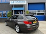 BMW 3-Serie Touring 316i High Executive 136PK|Origineel NL|Prof Navi|Automaat|Leder|Trekhaak|StoelVW|Xenon|Climate|Isofix|Camera