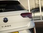 Volkswagen T-Roc 1.5 TSI R-Line Black Style Edition | Pano | Navi | App-connect | LED Plus | 19" LMV Black | Nw.prijs € 55.660,-!
