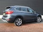 BMW X1 sDrive20i Centennial High Executive | Clima | Cruise | Navi | Leder | Stoelverwarming | Pano | Parkeer-assistent |