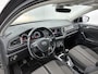 Volkswagen T-Roc 1.0 TSI Style | Adaptive cruise control | Stuur & Stoelverwarming | Camera | CarPlay