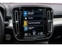 Volvo XC40 Plug-in Hybrid T4 Plus Dark | Panoramadak | Stoel- en stuurverwarming | Harman Kardon audio | Achteruitrijcamera | Elektrische stoelverstelling | Navigatie | Apple Carplay / Android Auto | Getint glas |