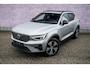 Volvo XC40 Plug-in Hybrid T4 Plus Dark | Panoramadak | Stoel- en stuurverwarming | Harman Kardon audio | Achteruitrijcamera | Elektrische stoelverstelling | Navigatie | Apple Carplay / Android Auto | Getint glas |