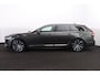 Volvo V90 T6 AWD Inscription - IntelliSafe Assist & Surround - Harman/Kardon audio - Adaptieve LED koplampen - Parkeercamera achter - Verwarmde voorstoelen, stuur & achterbank - Parkeersensoren voor & achter - Elektr. bedienb. voorstoelen met geheugen - Standkachel - Extra getint glas - Elektr. inklapbare trekhaak - 19' LMV
