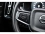 Volvo XC40 Plug-in hybrid T4 Plus Dark | Panoramadak | Harman Kardon audio | Elektrische stoelverstelling | Getint glas | Navigatie | Apple Carplay / Android Auto | Achteruitrijcamera | Parkeersensoren voor + achter | Stoel- en stuurverwarming |