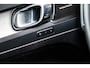 Volvo XC40 Plug-in hybrid T4 Plus Dark | Panoramadak | Harman Kardon audio | Elektrische stoelverstelling | Getint glas | Navigatie | Apple Carplay / Android Auto | Achteruitrijcamera | Parkeersensoren voor + achter | Stoel- en stuurverwarming |