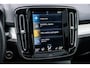 Volvo XC40 Plug-in hybrid T4 Plus Dark | Panoramadak | Harman Kardon audio | Elektrische stoelverstelling | Getint glas | Navigatie | Apple Carplay / Android Auto | Achteruitrijcamera | Parkeersensoren voor + achter | Stoel- en stuurverwarming |