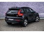 Volvo XC40 Plug-in hybrid T4 Plus Dark | Panoramadak | Harman Kardon audio | Elektrische stoelverstelling | Getint glas | Navigatie | Apple Carplay / Android Auto | Achteruitrijcamera | Parkeersensoren voor + achter | Stoel- en stuurverwarming |