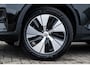 Volvo XC40 Plug-in hybrid T4 Plus Dark | Panoramadak | Harman Kardon audio | Elektrische stoelverstelling | Getint glas | Navigatie | Apple Carplay / Android Auto | Achteruitrijcamera | Parkeersensoren voor + achter | Stoel- en stuurverwarming |