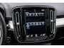 Volvo XC40 Plug-in hybrid T4 Plus Dark | Panoramadak | Harman Kardon audio | Elektrische stoelverstelling | Getint glas | Navigatie | Apple Carplay / Android Auto | Achteruitrijcamera | Parkeersensoren voor + achter | Stoel- en stuurverwarming |