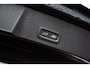 Volvo XC40 Plug-in hybrid T4 Plus Dark | Panoramadak | Harman Kardon audio | Elektrische stoelverstelling | Getint glas | Navigatie | Apple Carplay / Android Auto | Achteruitrijcamera | Parkeersensoren voor + achter | Stoel- en stuurverwarming |
